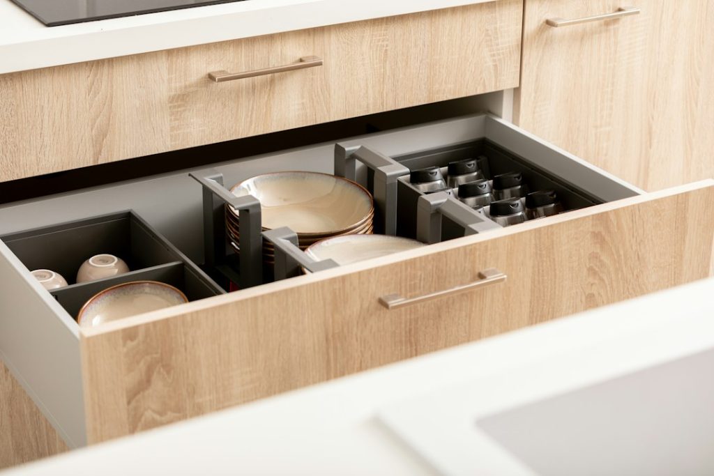 The Complete Guide to Organizing Pots, Pans and Lids