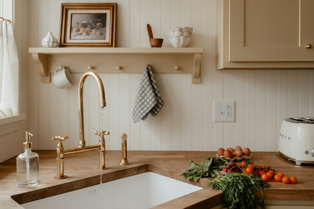 How to Clean Your Kitchen Faster Without Missing Important Areas